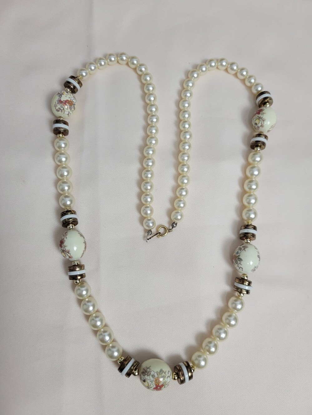 Vintage Floral Beaded Necklace